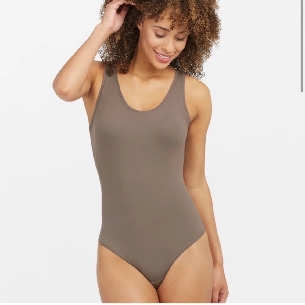 SPANX Suit Yourself Scoop Neck Tank Bodysuit